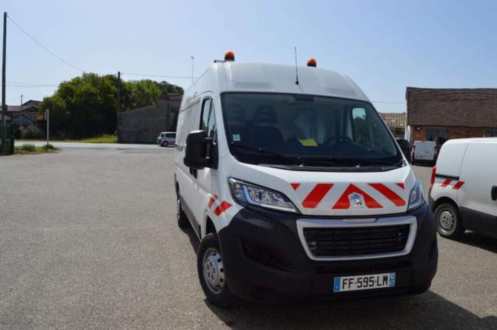 Ajout kit bande lumineuse ambulance Marmande