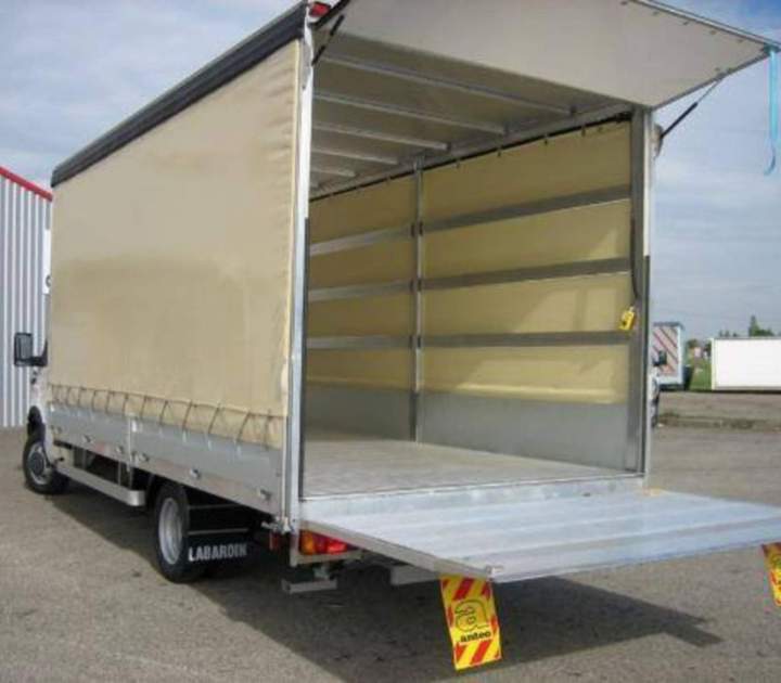 Carrosseries adaptées à vos utilitaires